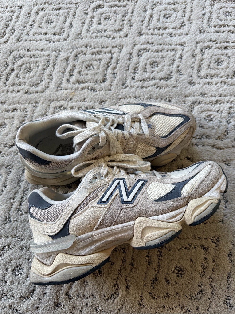 New Balance 9060 Moonrock Linen Sz 8.5